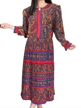 Lady Carol Vintage Paisley Dress